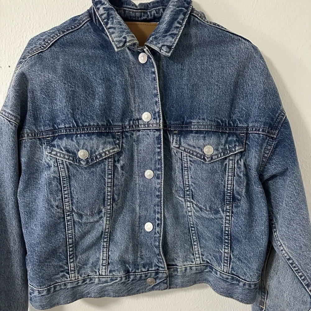 American Eagle Blue Floral Lined Cropped Denim Jacket - Picture 8 of 8